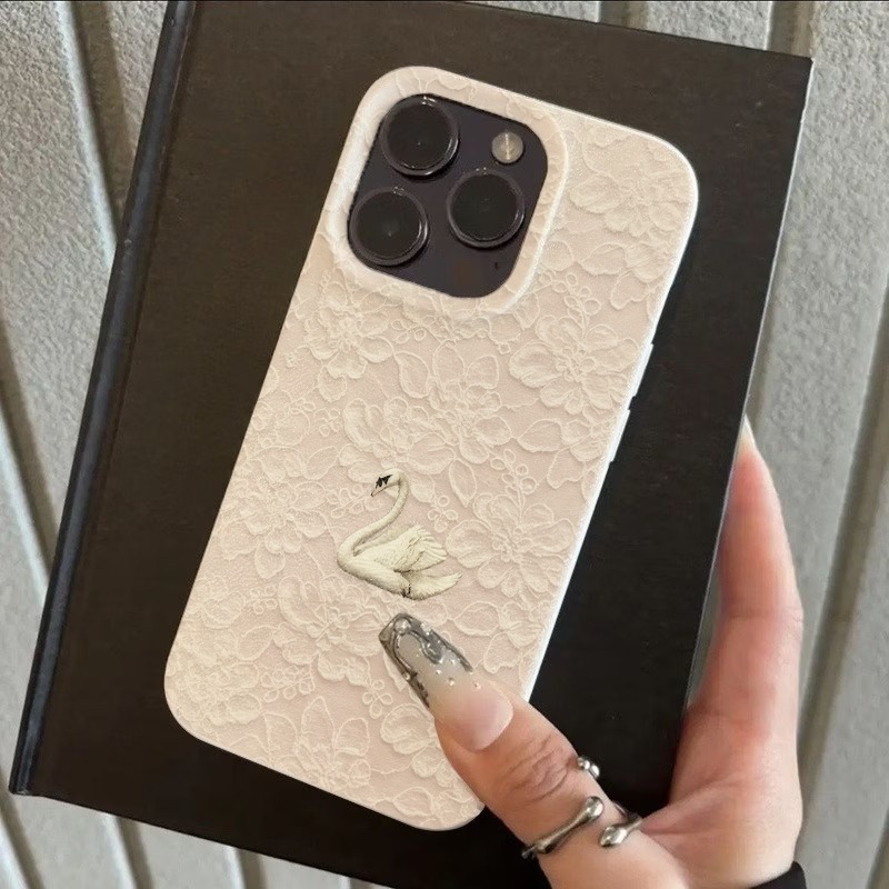 غطاء هاتف بنمط البجع والدانتيل - مراجعة Apple Iphone 15 Pro Max وسعره